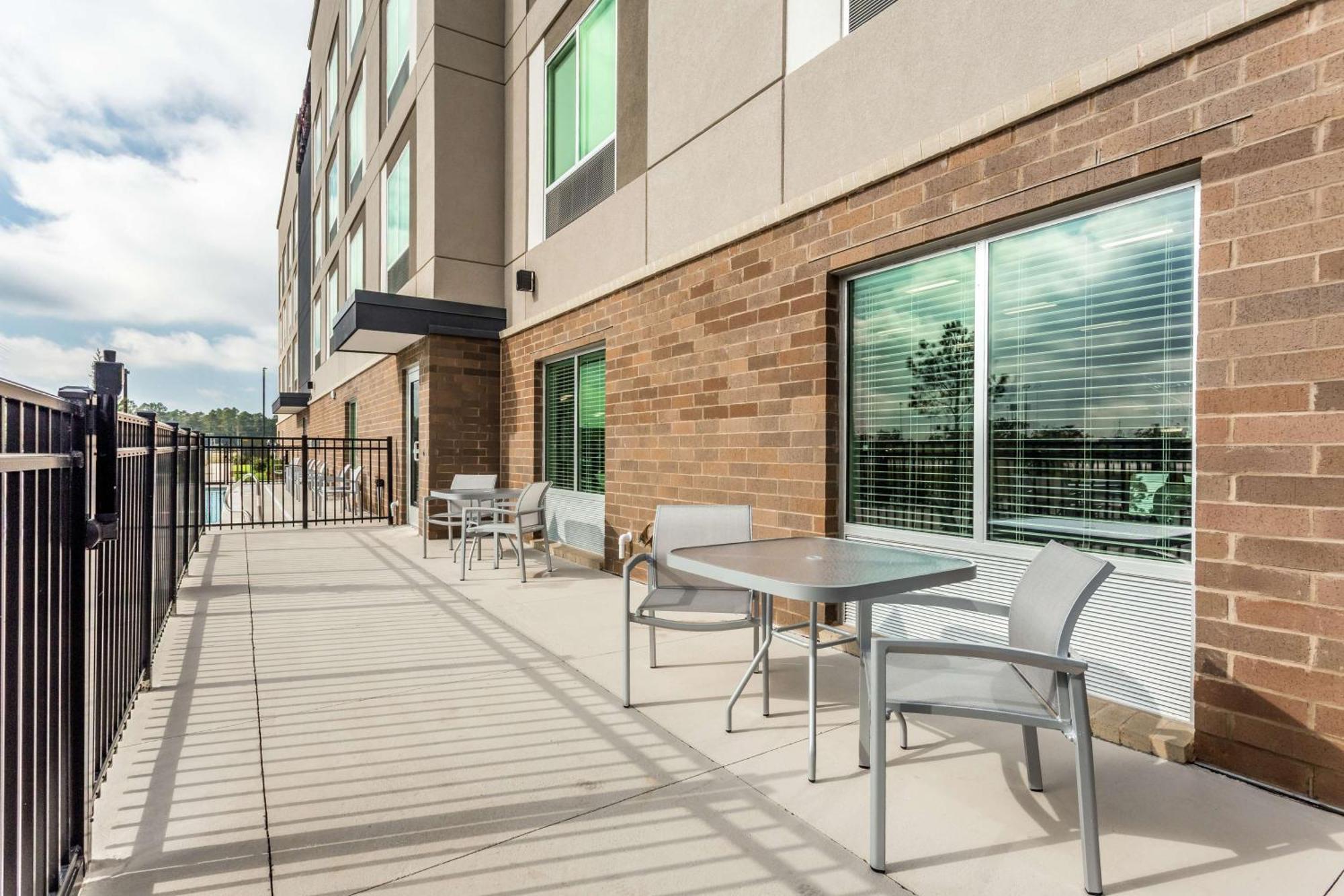 Hampton Inn & Suites Saraland Mobile Exteriör bild